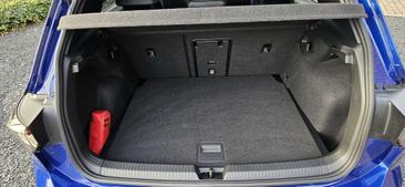 Volkswagen Golf R — photo 10