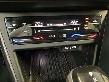 Volkswagen Polo Style — photo 16