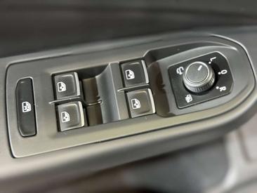 Volkswagen Golf TSI Edition Goal — photo 8
