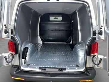 Volkswagen Transporter — photo 3