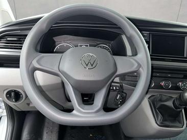 Volkswagen Transporter — photo 9