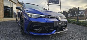 Volkswagen Golf R — photo 24