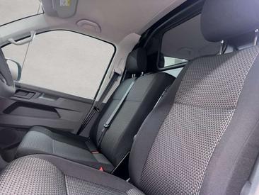 Volkswagen Transporter — photo 14