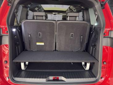 Volkswagen ID. Buzz 4Motion GTX — photo 12