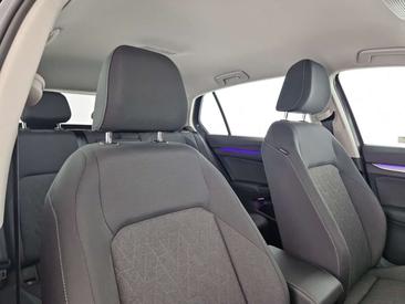 Volkswagen Golf TDI Life — photo 12