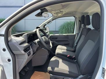 Volkswagen Transporter — photo 8