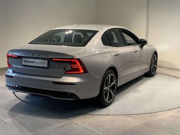 Volvo S60 B4 Plus — photo 2