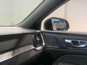 Volvo S60 B4 Plus — photo 7