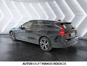 Volvo V60 B4 Plus — photo 2
