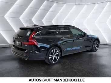 Volvo V60 B4 Plus — photo 3