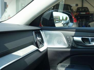 Volvo V60 T8 Recharge — photo 28