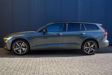 Volvo V60 T8 Recharge Plus — photo 3
