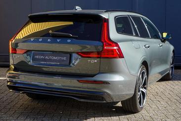 Volvo V60 T8 Recharge Plus — photo 6