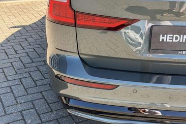 Volvo V60 T8 Recharge Plus — photo 8