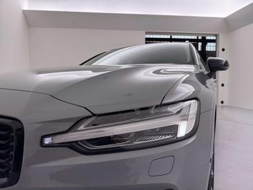 Volvo V60 T6 Recharge — photo 10
