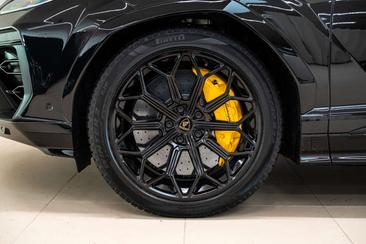 Lamborghini Urus — photo 9