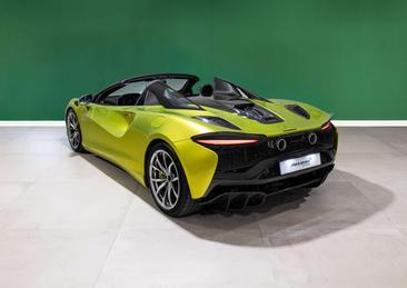 McLaren Artura — photo 5
