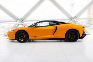 McLaren GT — photo 15