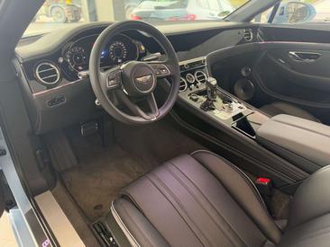 Bentley Continental GTC — photo 2