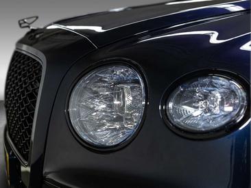 Bentley Flying Spur V8 Speed — photo 9