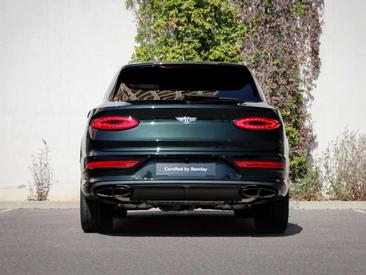 Bentley Bentayga V8 — photo 9