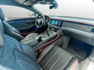 Bentley Continental GT V8 Speed — photo 3