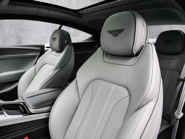 Bentley Continental GT — photo 11