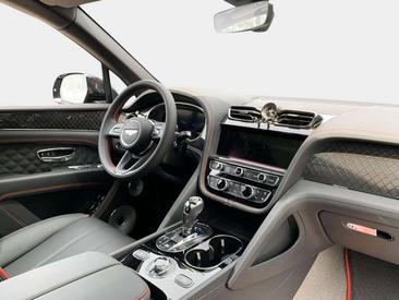 Bentley Bentayga V8 S Black Edition — photo 3
