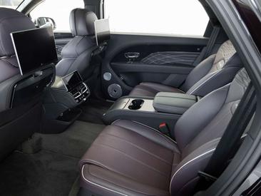Bentley Bentayga Mulliner — photo 9