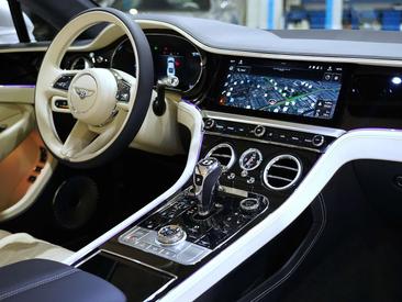 Bentley Continental GT V8 Azure — photo 6