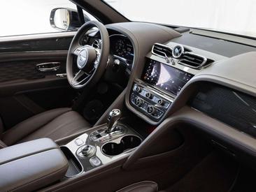 Bentley Bentayga Speed — photo 7