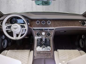 Bentley Continental GTC Mulliner — photo 8