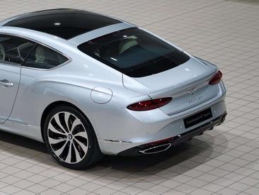 Bentley Continental GT V8 Azure — photo 11