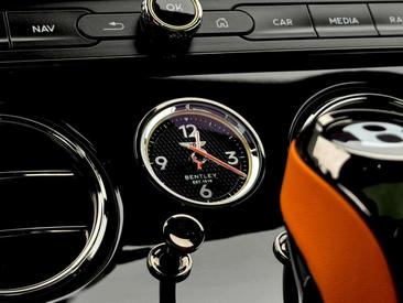 Bentley Continental GT V8 Hybrid Mulliner — photo 25