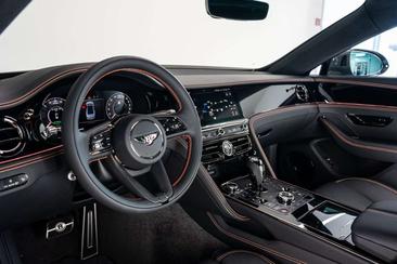 Bentley Flying Spur V8 Hybrid Black Edition — photo 10