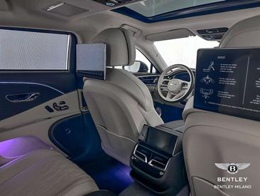 Bentley Flying Spur Hybrid Azure — photo 14