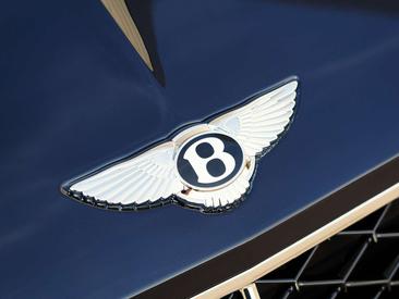 Bentley Continental GT V8 — photo 12