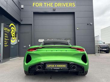 Lotus Emira SE — photo 9