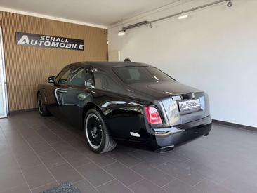 Rolls-Royce Phantom Extended Bespoke — photo 6