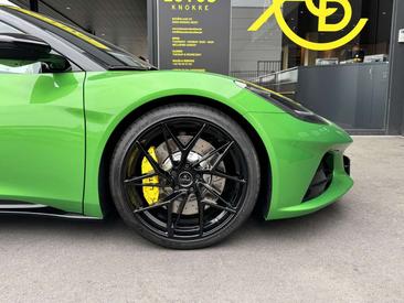 Lotus Emira SE — photo 17