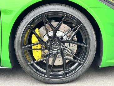 Lotus Emira SE — photo 18