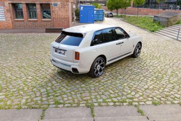 Rolls-Royce Cullinan Black Badge — photo 6
