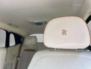 Rolls-Royce Ghost — photo 11