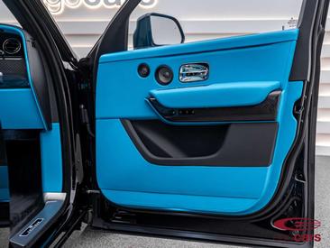 Rolls-Royce Cullinan Black Badge — photo 10
