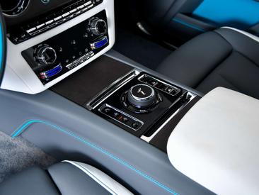 Rolls-Royce Ghost — photo 8