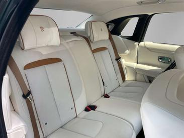 Rolls-Royce Ghost — photo 21