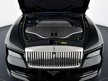 Rolls-Royce Spectre Black — photo 15