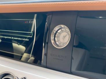 Rolls-Royce Ghost — photo 24
