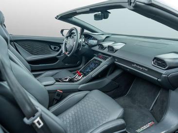 Lamborghini Huracán Evo Spyder — photo 18