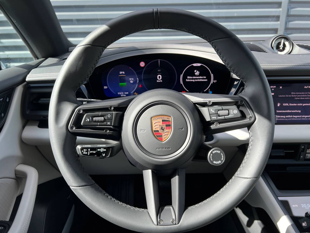 Porsche Macan Electrique 4 - 2025 - Joinsteer - #16